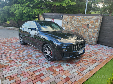 Maserati Levante Gransport 3.0 250cv