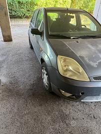 Ford fiesta 2004