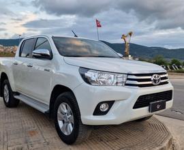 Toyota Hilux 2.4 D-4D 2WD 4 porte Double Cab Loung