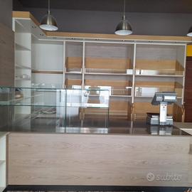 Mobili / arredamento per negozio