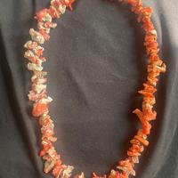 Collana di Pietre  di corallo rosso grezzo