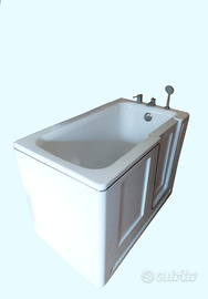 Vasca da bagno con sportello