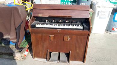 Armonium - organo