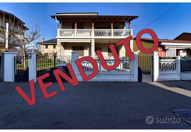 Villa bifamiliare Paderno Dugnano