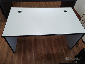 scrivania