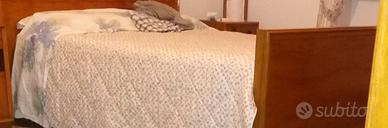 Struttura letto matrimoniale in noce italiano