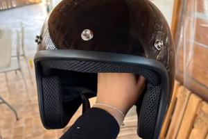 Casco jet