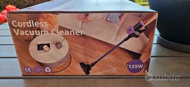Cordless vacuum cleaner. Aspirapolvere a batteria.