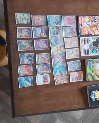carte Pokemon e contenitori carte 