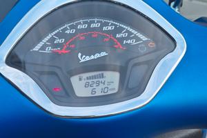vespa GTS Hpe 300