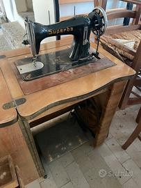 Macchina da cucire Superba