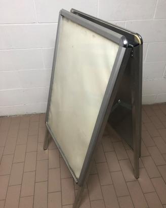 Espositore porta manifesti