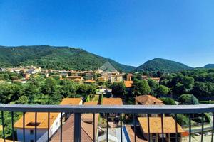 2 LOCALI A CANZO