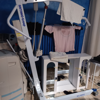 Sollevatore persone alletato