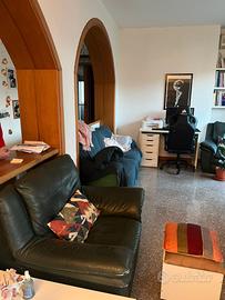 Una stanza singola per una sola ragazza no uomini