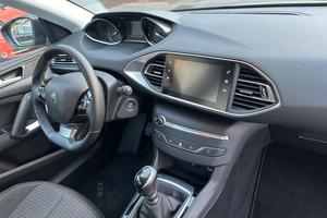 Peugeot 308 BlueHDi 100 S&S SW Active