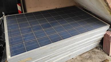 Pannello solare fotovoltaico qt. 16 + inverter