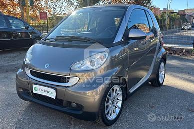 SMART fortwo 1000 52 kW MHD coupé pure