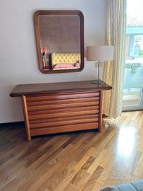 armadio 6 ante + 2 comodini (2 cassetti) + comò