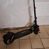Monopattino elettrico iscooter ix6