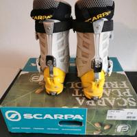 scarponi da sci alpinismo