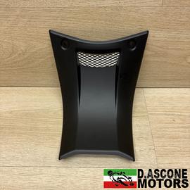 CARENA CENTRALE TMAX 530 560