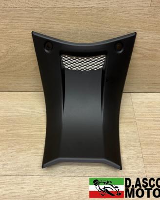 CARENA CENTRALE TMAX 530 560