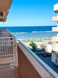 Trilocale vista mare con garage