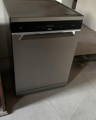 Lavastoviglie libera installazione