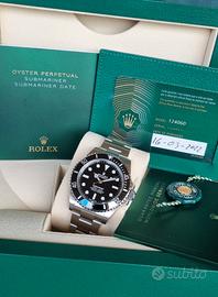 ROLEX SUBMARINER 124060 COMPLETO 2022 ECCELLENTE