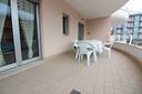 trilocale-con-terrazzo-grande-garage-mare-100m