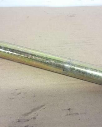 Perno ruota anteriore Ducati Monster 600 750 900