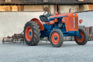 Trattore OM 512