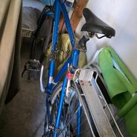 BICICLETTA CANNONDALE