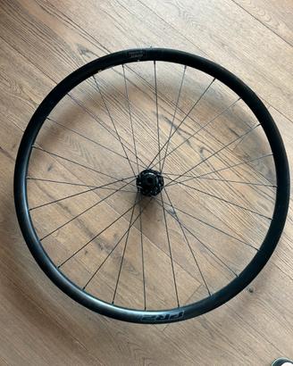 Ruota anteriore bici da corsa