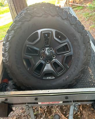 Cerchioni Jeep Wrangler + gomme BF Goodrich 285/70