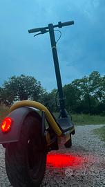 Monopattino elettrico Ducati City Cross-E