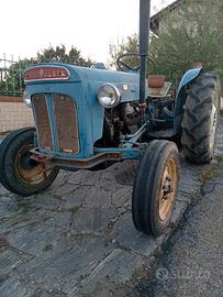 Fordson SuperDexta