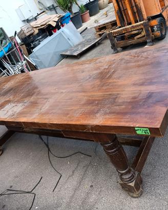  2 tavoli noce massiccio secolari sanissimo.  raro