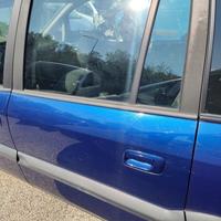 Porta posteriore sinistra OPEL ZAFIRA del 2003