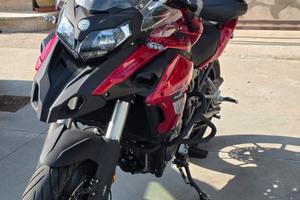 Benelli TRK 502 STRDALE