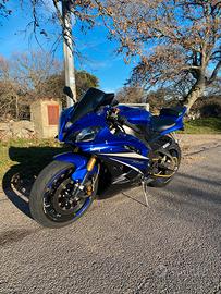 Yamaha R6
