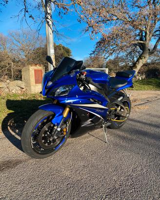 Yamaha R6