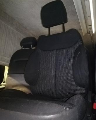 Sedile anteriore sx CITROEN C2 del 2006