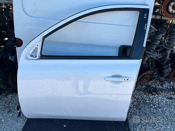 Nissan K13 2013 Porta Anteriore Sinistra