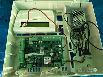 centrale allarme AMC C 24