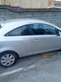Opel Corsa  benzina 2011 3p