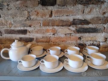 tazze più teiera mulino