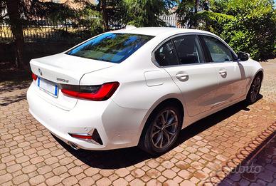 BMW 320 d Luxury 190 Cv