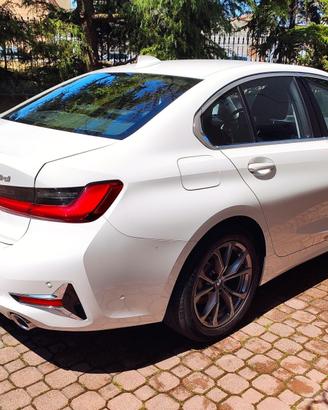 BMW 320 d Luxury 190 Cv